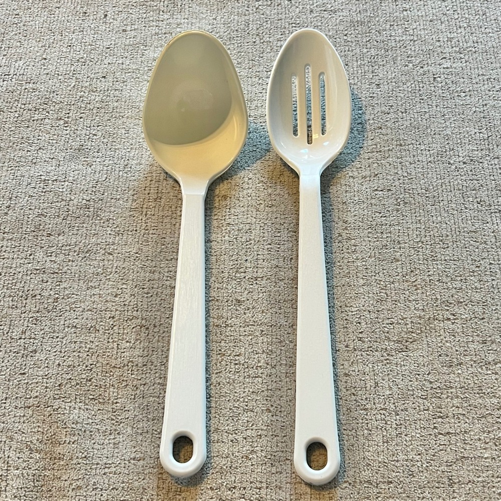 Tailor Made Products White Plastic Serving Spoon Set Solid and Slotted Spoons